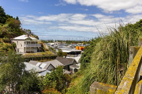 Photo of property in 12a Smale Terrace, Hospital Hill, Napier, 4110