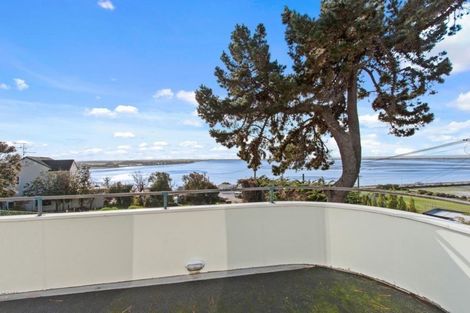Photo of property in 34 Mount Pleasant Road, Mount Pleasant, Christchurch, 8081