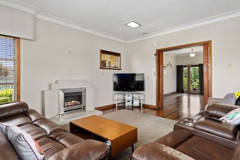 Photo of property in 43 Cambridge Road, Hillcrest, Hamilton, 3216