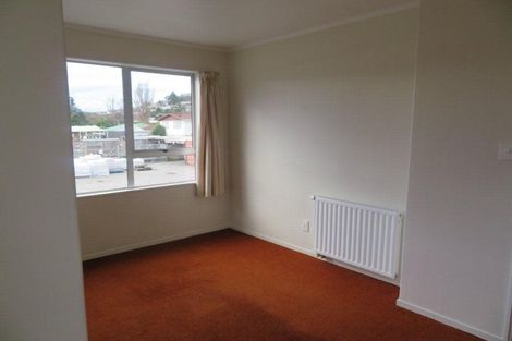 Photo of property in 6a Flock Grove, Fairfield, Lower Hutt, 5011