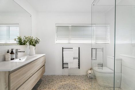 Photo of property in 785 Whangaparaoa Road, Manly, Whangaparaoa, 0930