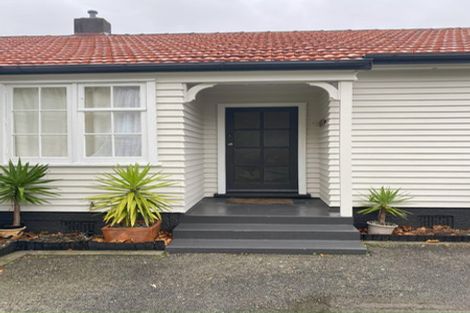 Photo of property in 654 Featherston Street, Roslyn, Palmerston North, 4414