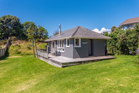 Photo of property in 7a Hona Street, Waikanae Beach, Waikanae, 5036