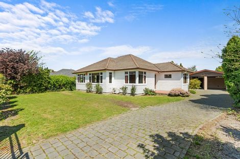 Photo of property in 131 Memorial Avenue, Burnside, Christchurch, 8053