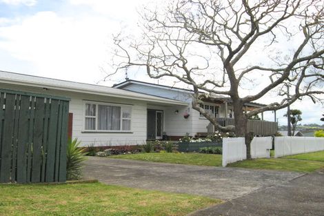 Photo of property in 12 Ngaio Avenue, Mangere Bridge, Auckland, 2022
