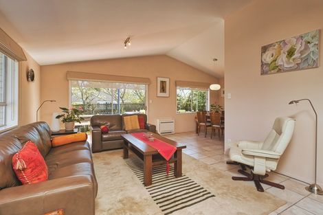 Photo of property in 94 Te Mata Road, Havelock North, 4130