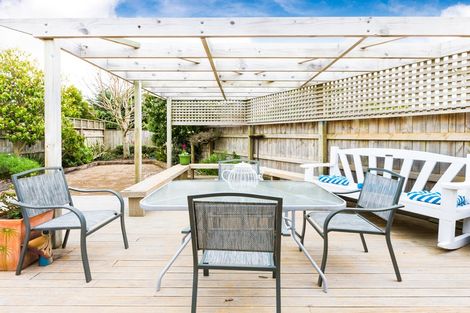 Photo of property in 3 Alma Place, Milson, Palmerston North, 4414