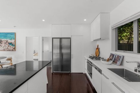 Photo of property in 1/14 Whitfield Street, Sumner, Christchurch, 8081