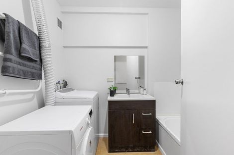 Photo of property in 11/5 Hopper Street, Mount Cook, Wellington, 6011