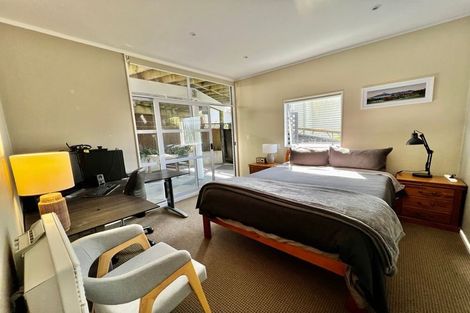 Photo of property in 90b Awa Road, Seatoun, Wellington, 6022