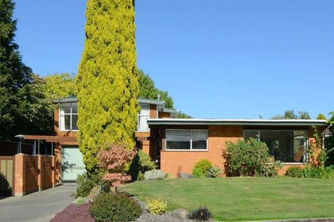 Photo of property in 15 Guinness Crescent, Ilam, Christchurch, 8041