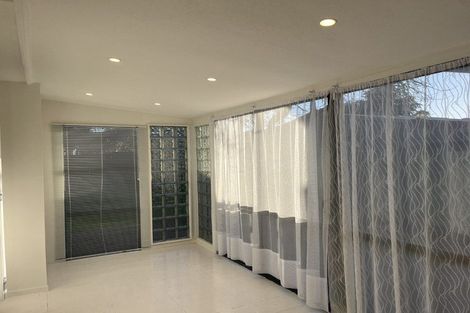 Photo of property in 24 Croydon Road, New Lynn, Auckland, 0600