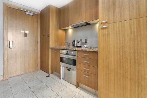 Photo of property in The Metropolis Apartments, 2701/1 Courthouse Lane, Auckland Central, Auckland, 1010