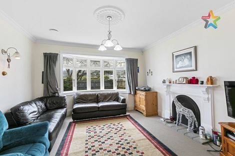 Photo of property in 85 Cambridge Terrace, Waterloo, Lower Hutt, 5011