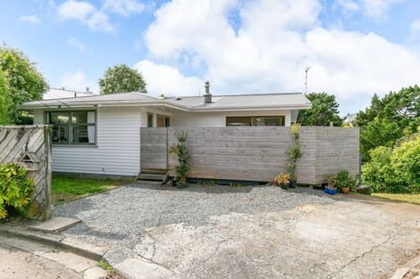 Photo of property in 36 Lynda Avenue, Paparangi, Wellington, 6037