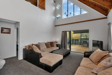 Photo of property in 98 Fourth Avenue, Woodhill, Whangarei, 0110