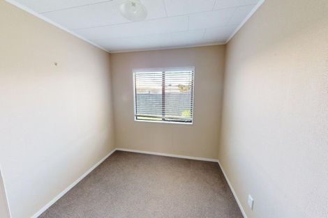 Photo of property in 126 Roberts Line, Kelvin Grove, Palmerston North, 4414