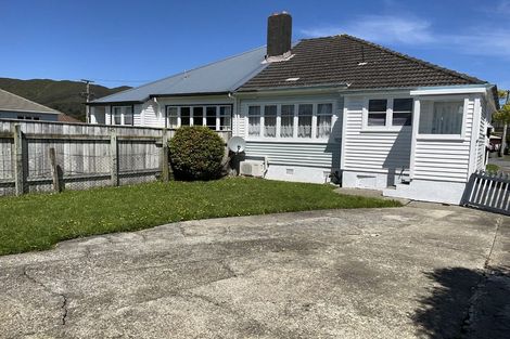 Photo of property in 17 Hall Crescent, Epuni, Lower Hutt, 5011