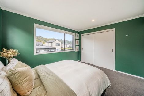 Photo of property in 7 Orongomai Street, Wallaceville, Upper Hutt, 5018