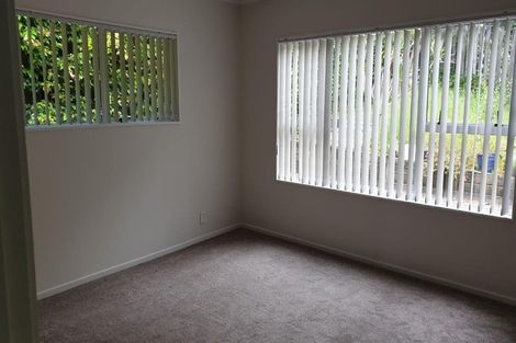 Photo of property in 2/45 Girrahween Drive, Totara Vale, Auckland, 0629