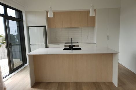 Photo of property in 19a Braemar Road, Rothesay Bay, Auckland, 0630