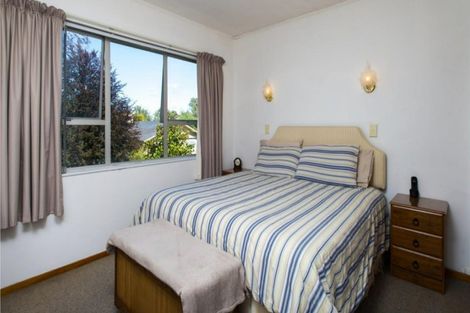 Photo of property in 2/8 Rosebank Terrace, Stoke, Nelson, 7011