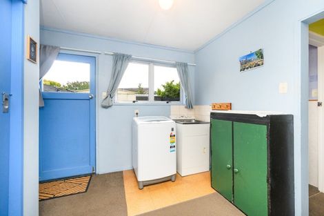 Photo of property in 1a Dunk Place, Milson, Palmerston North, 4414