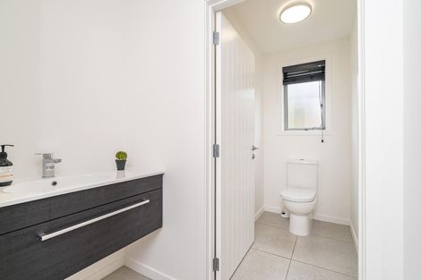 Photo of property in 15 Reeves Street, Green Island, Dunedin, 9018