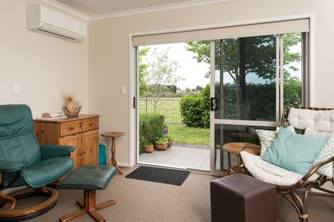 Photo of property in 119 Oriental Parade, Papamoa Beach, Papamoa, 3118