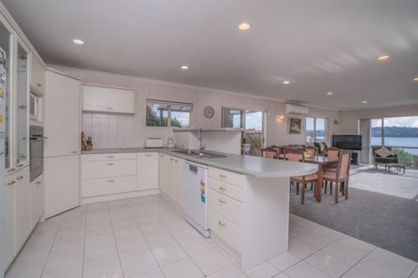 Photo of property in 50a Kiwi Esplanade, Mangere Bridge, Auckland, 2022
