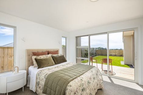 Photo of property in 9a Lemont Place, Westown, New Plymouth, 4310