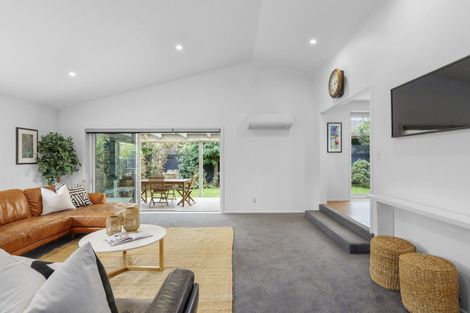 Photo of property in 16 O'halloran Drive, Halswell, Christchurch, 8025