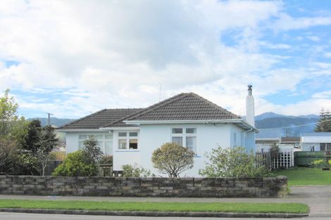 Photo of property in 104 Bartholomew Road, Levin, 5510