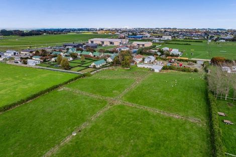 Photo of property in 4 Kerry Lane, Hawera, 4673
