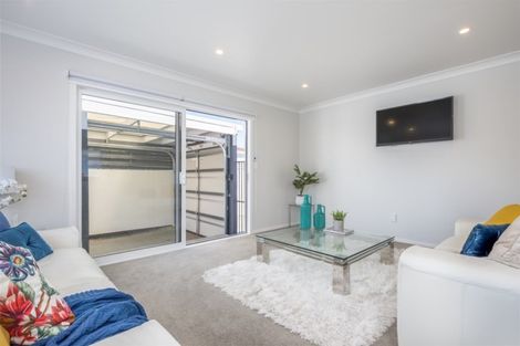 Photo of property in 20a Plunket Avenue, Papatoetoe, Auckland, 2104