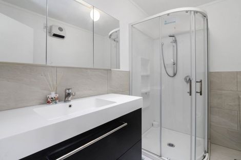 Photo of property in 15 Elmslie Place, Owhata, Rotorua, 3010