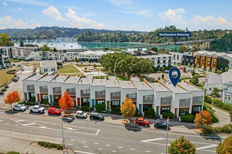 Photo of property in 21 Hudson Bay Road, Hobsonville, Auckland, 0616