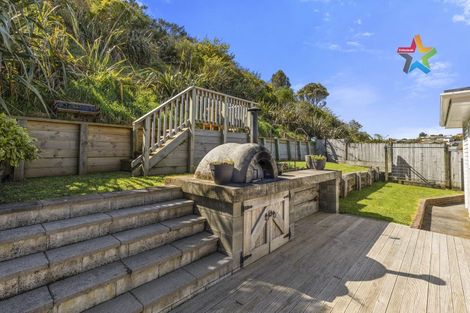 Photo of property in 18 Kaitangata Crescent, Kelson, Lower Hutt, 5010