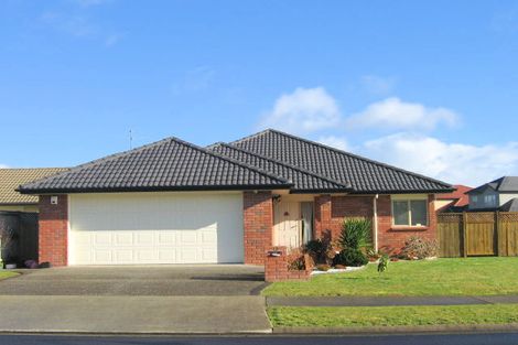 Photo of property in 14 Carousel Crescent, East Tamaki Heights, Auckland, 2016