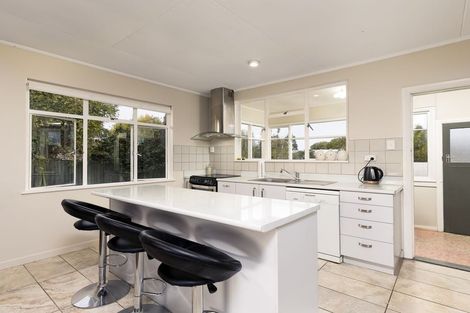 Photo of property in 6 Oxford Street, Waimate, 7924