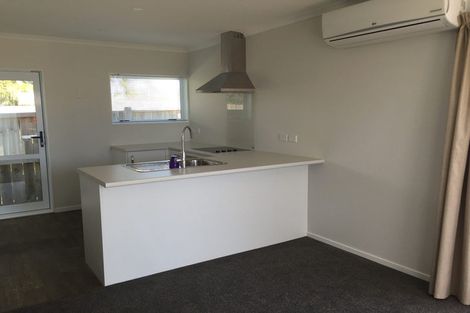 Photo of property in 44 Gossamer Drive, Pakuranga Heights, Auckland, 2010