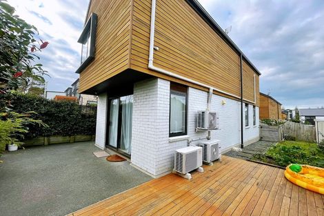 Photo of property in 1 Reg Pearce Way, Glen Innes, Auckland, 1072