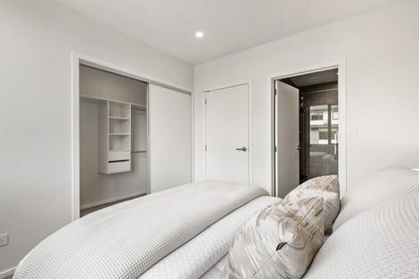 Photo of property in 2/19 Windlass Street, Long Bay, Auckland, 0630