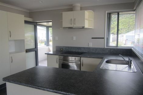 Photo of property in 6 Baillie Place, Cobden, Greymouth, 7802