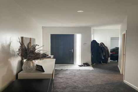 Photo of property in 216d Sutherland Road, Lyall Bay, Wellington, 6022