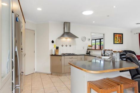 Photo of property in 23 Saint Heliers Place, Papamoa Beach, Papamoa, 3118