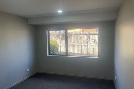 Photo of property in 28 Arrowsmith Drive, Clover Park, Auckland, 2019