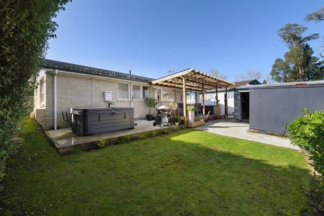 Photo of property in 8 Ansford Place, Bader, Hamilton, 3206