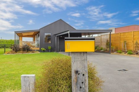 Photo of property in 11 Patiki Place, Diamond Harbour, Lyttelton, 8971