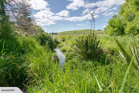 Photo of property in 2269 State Highway 2, Te Hauke, Hastings, 4178